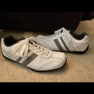 BRAND NEW! Men’s Perry Ellis shoes. Size 9.5